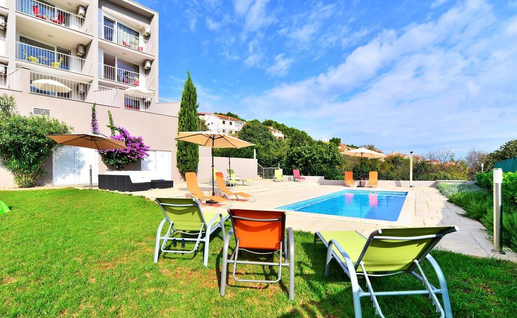Bretia Apartments Sutivan Exterior foto