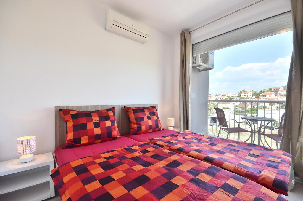 Bretia Apartments Sutivan Zimmer foto